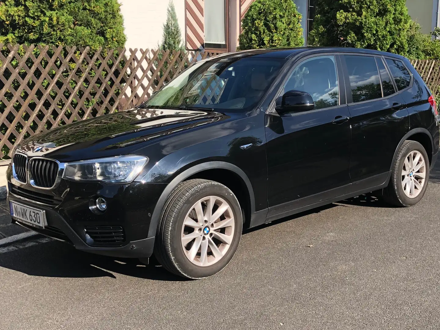 BMW X3 X3 xDrive20d Aut. xLine Schwarz - 1