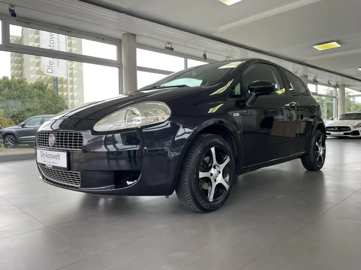Fiat Grande Punto 1.2 8V Dynamic KLIMA ZV HU 03/27 Klima Schwarz - 2