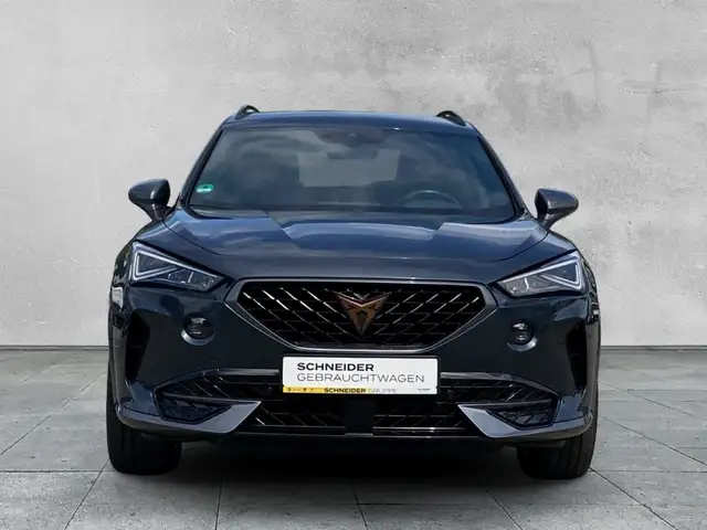 Cupra Formentor view 8