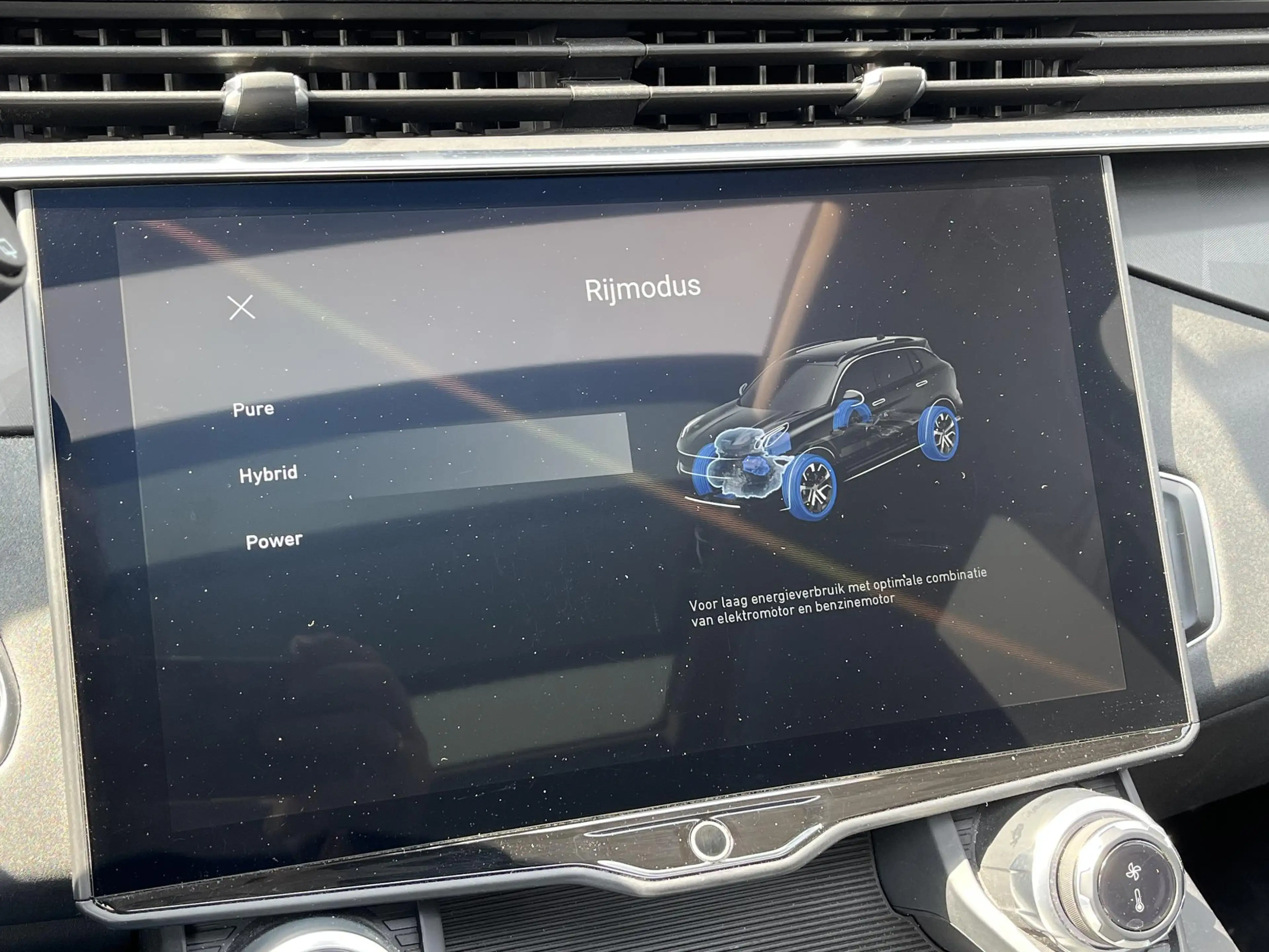 Lynk & Co 01 1.5 , Panorama, Navi, Apple Carplay & Android Auto — photo 15