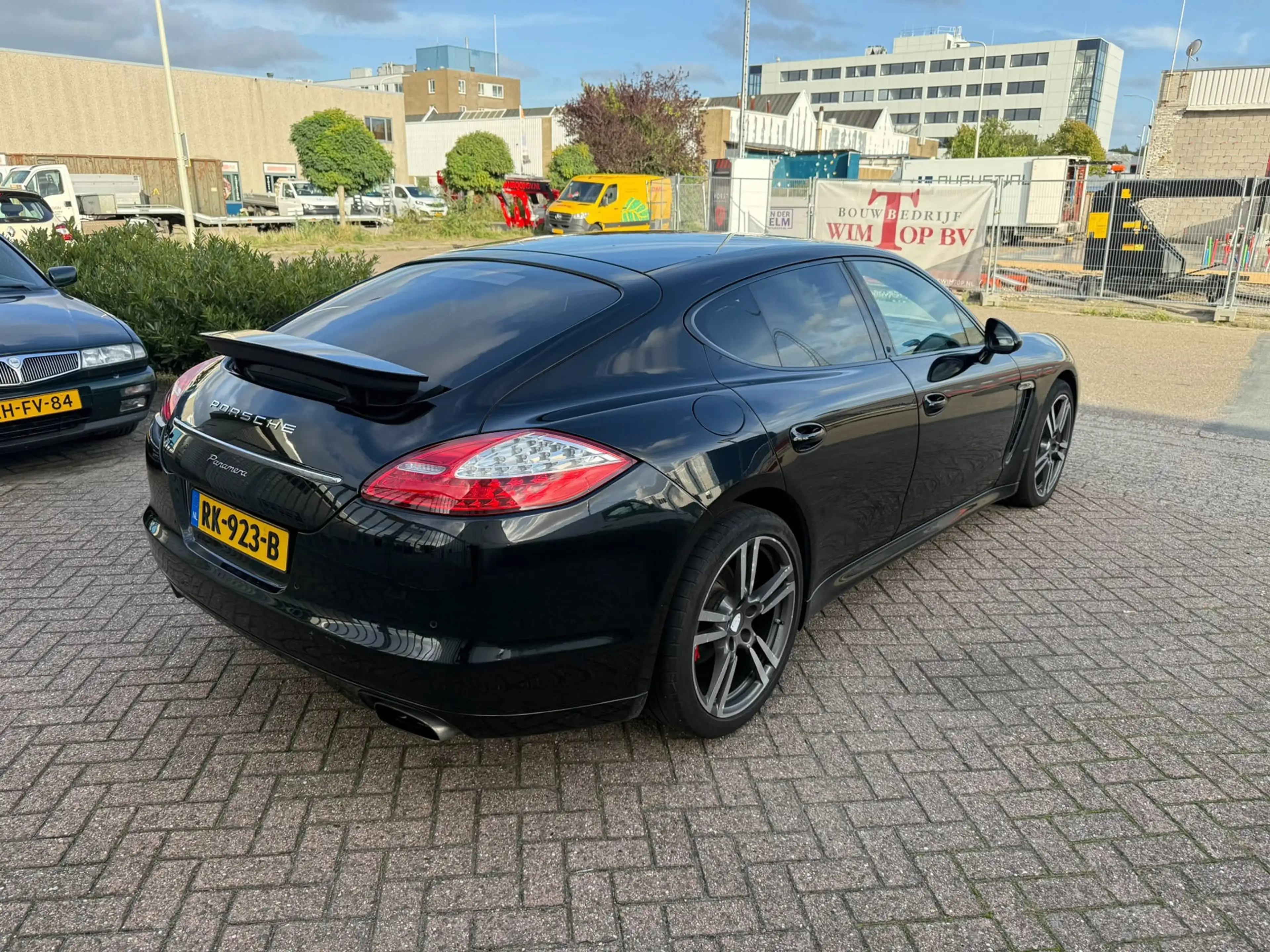 Porsche Panamera 3.0 D — photo 2