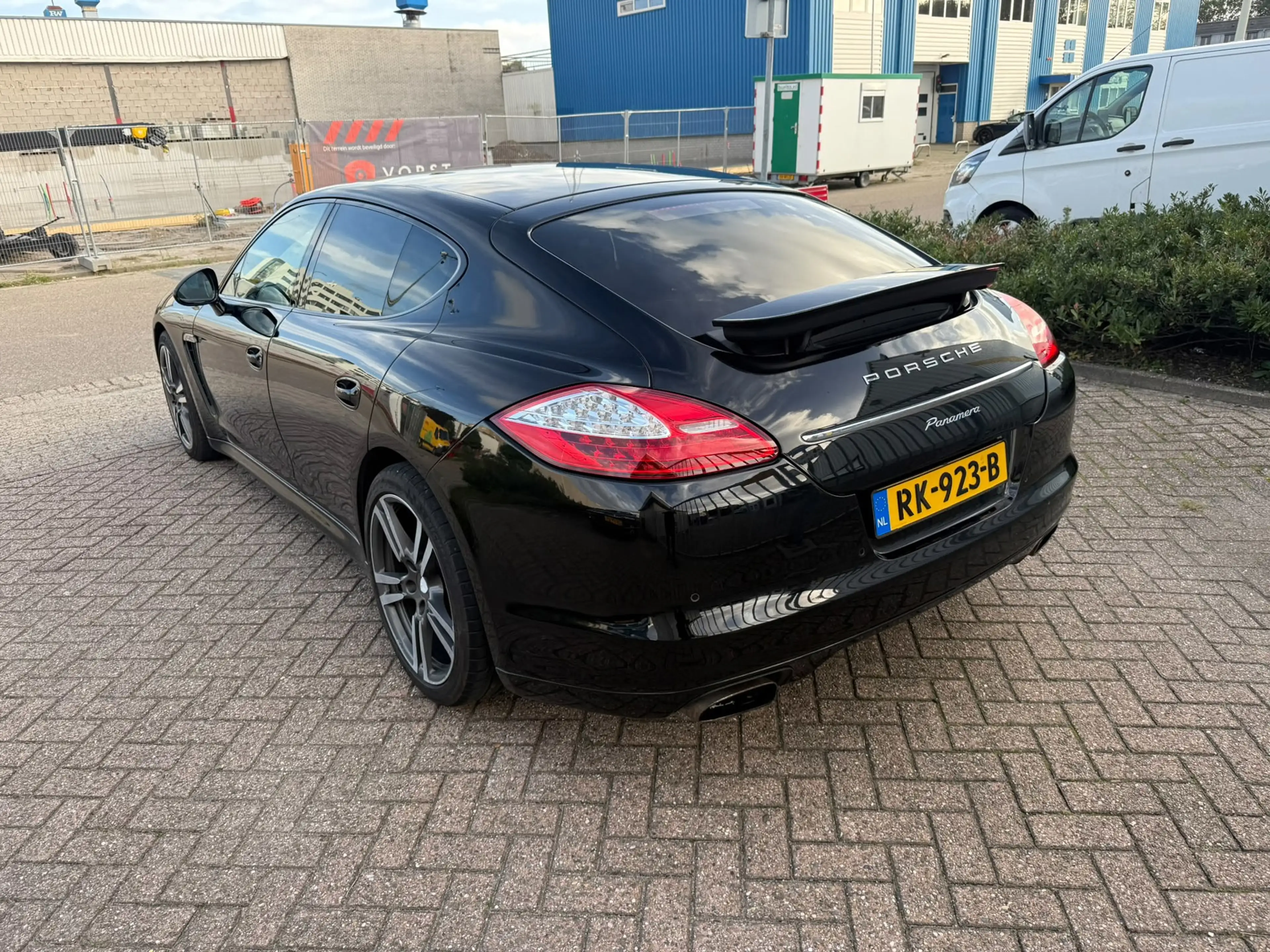 Porsche Panamera 3.0 D — photo 3