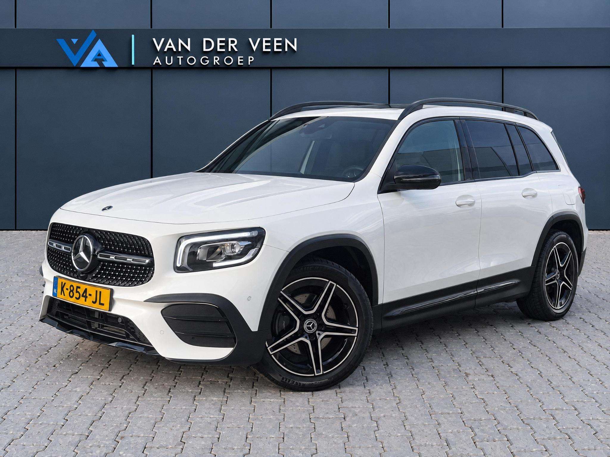 Mercedes-Benz GLB 180