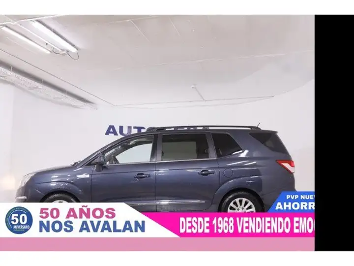 SsangYong Rodius 2.0e-Xdi Limited 2015, foto 7