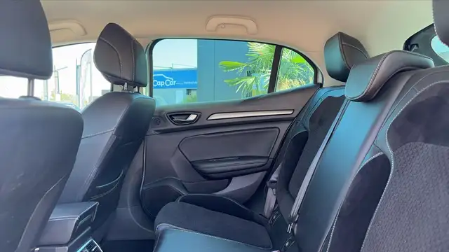 Renault Megane view 9