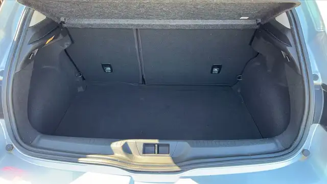 Renault Megane view 14