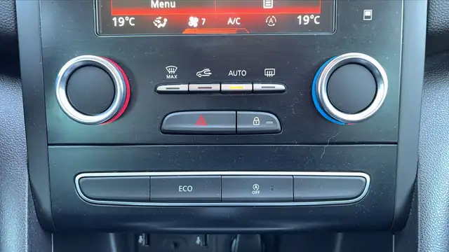 Renault Megane view 13