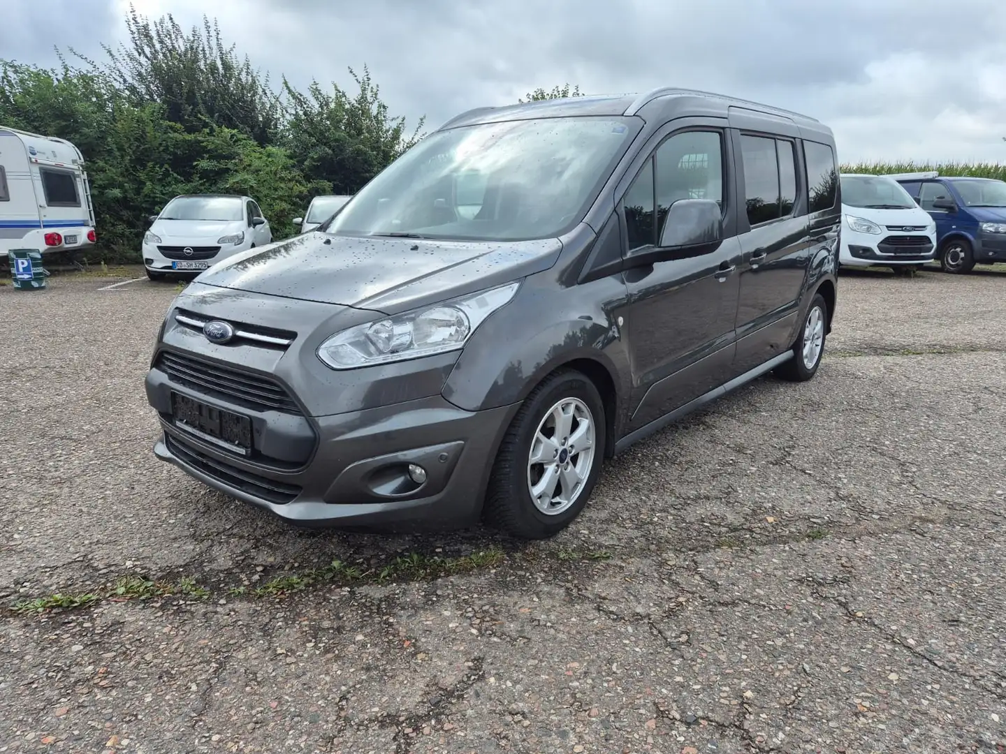 Ford Grand Tourneo Connect Titanium Grau - 2