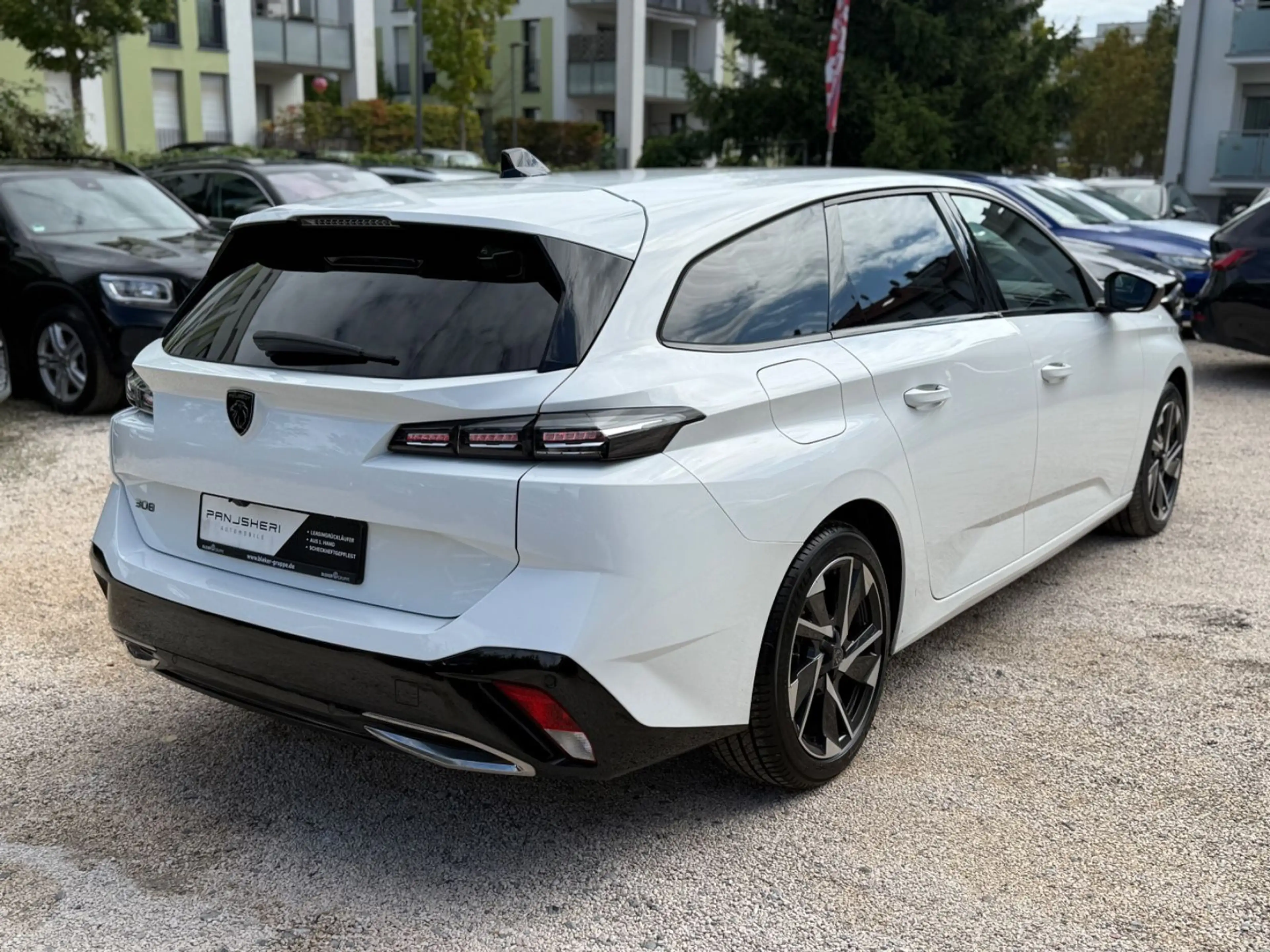 Peugeot 308 EAT8 SW Allure Pack Kamera LED Leder ACC BLI — photo 6