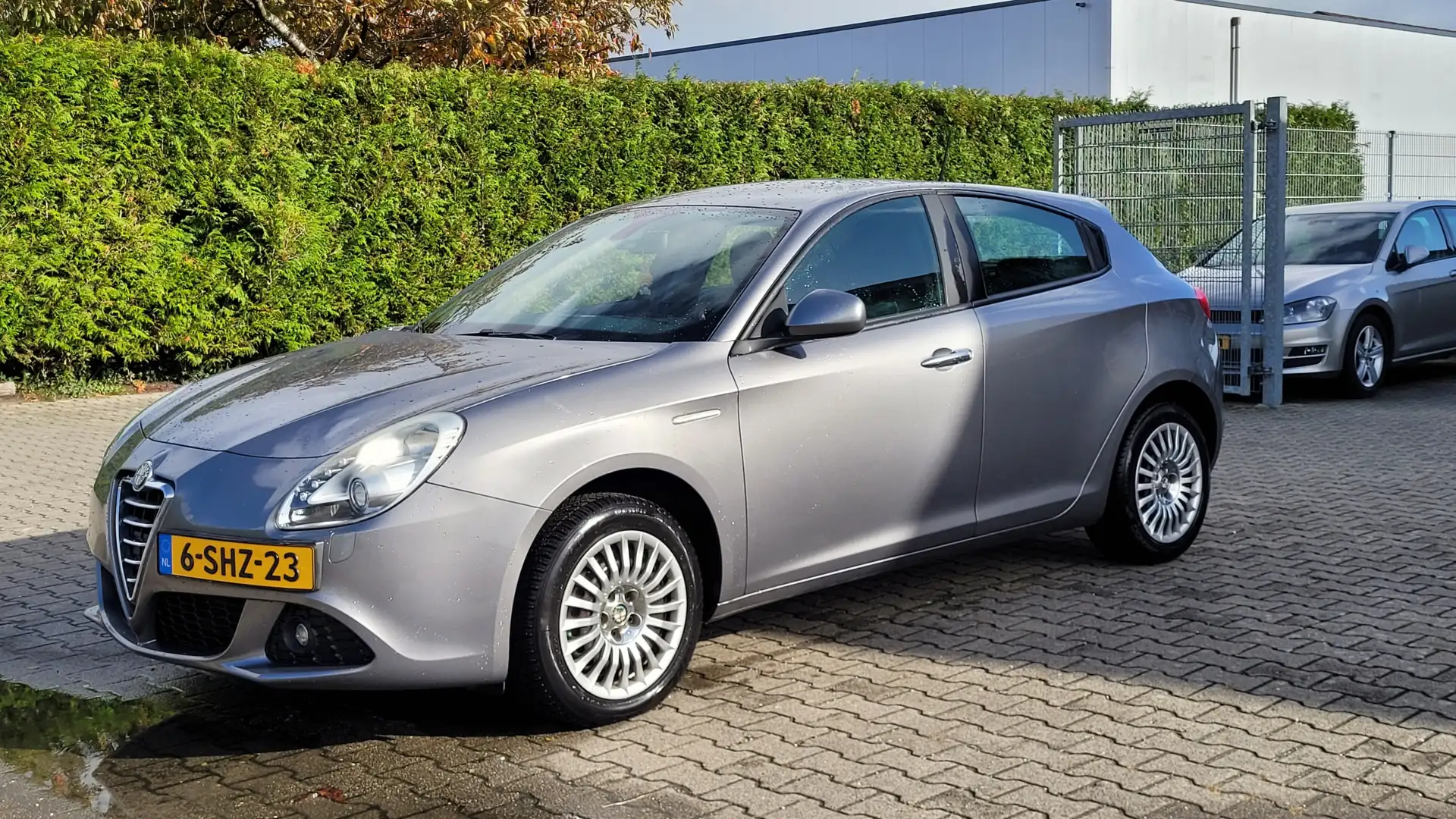 Alfa Romeo Giulietta 1.4 T Progression Cruise Airco Grijs - 2