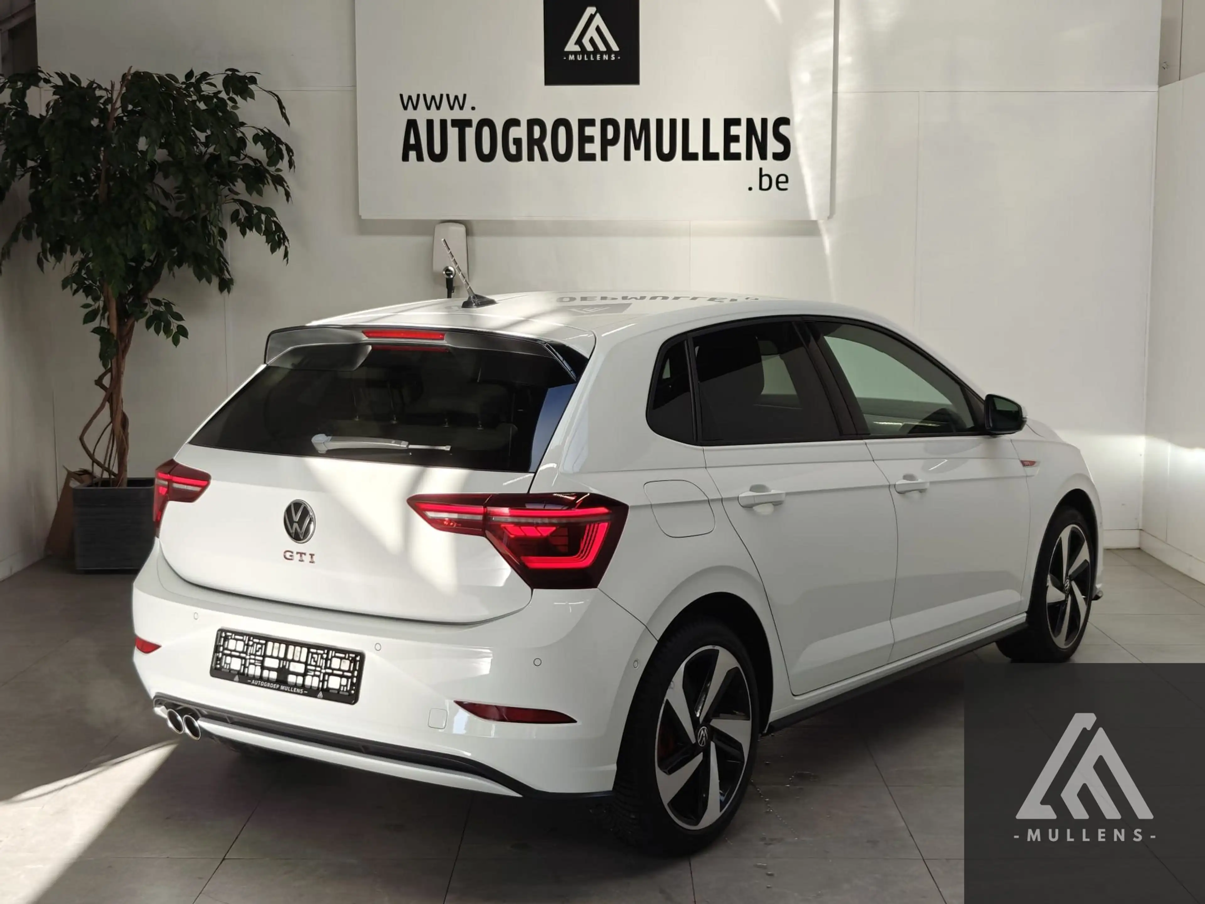 Volkswagen Polo GTI Polo GTI 2.0 TSI 207 PK DSG + Matrix Led + Parkpilot + Zetelverwarming — photo 3