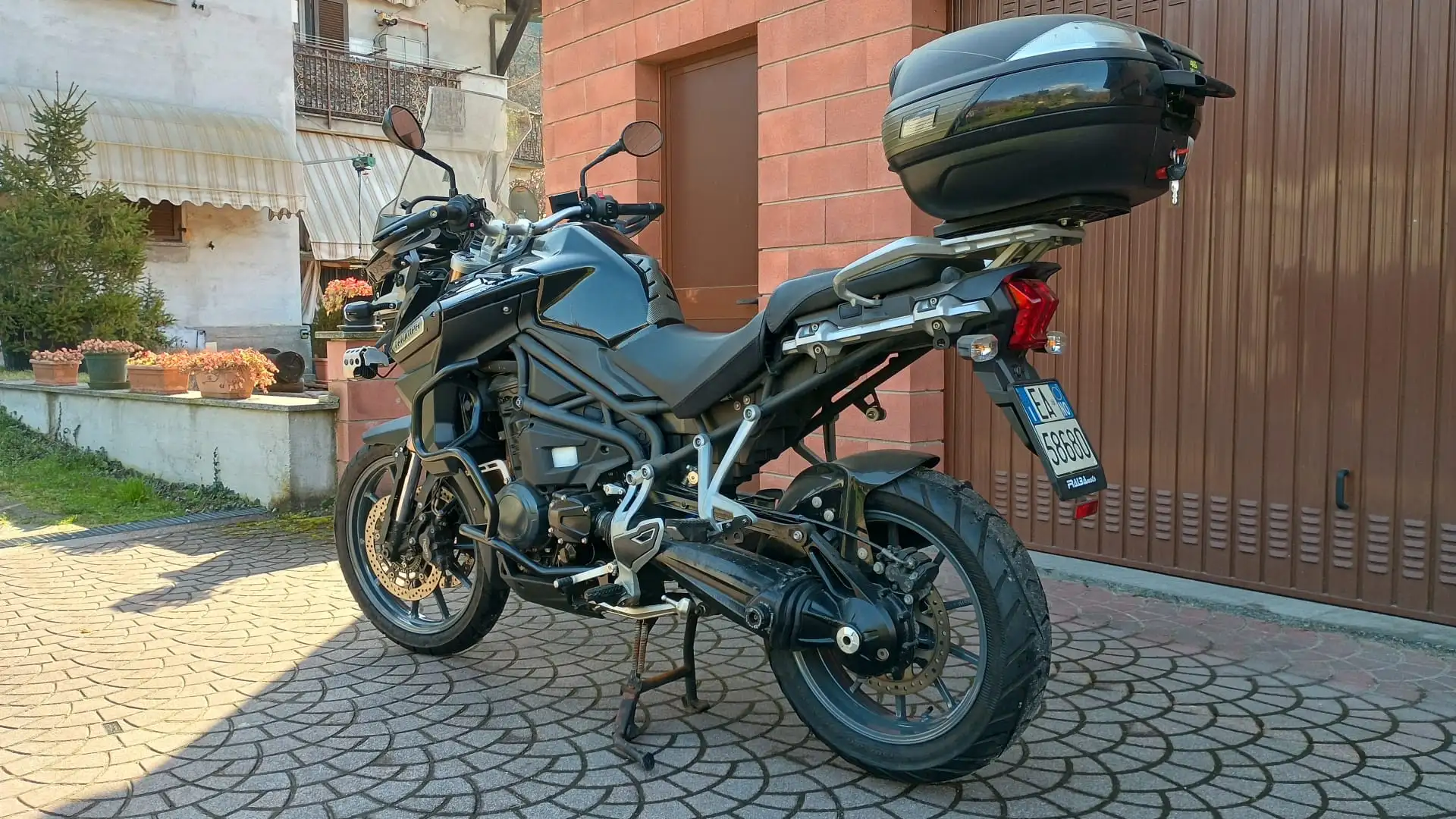 Triumph Tiger Explorer - 2