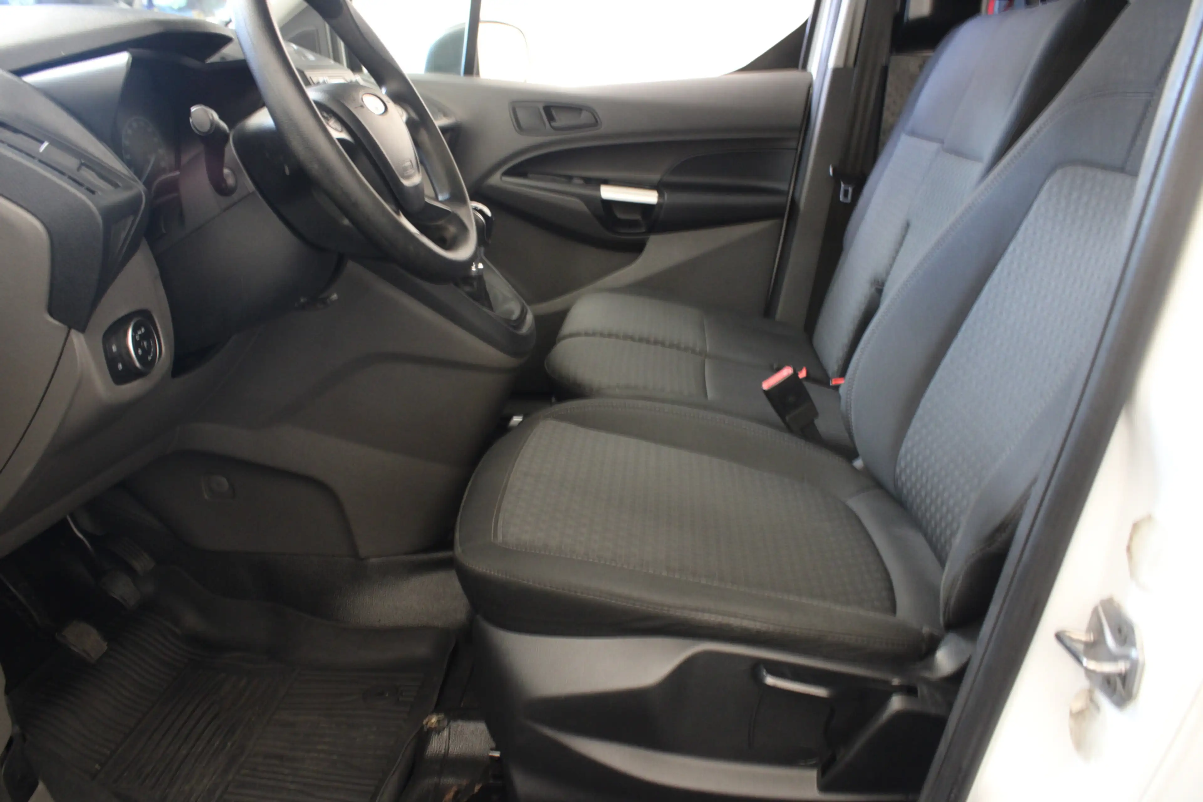 Ford Transit Connect 1.5 EcoBlue L1 Trend HP — photo 9