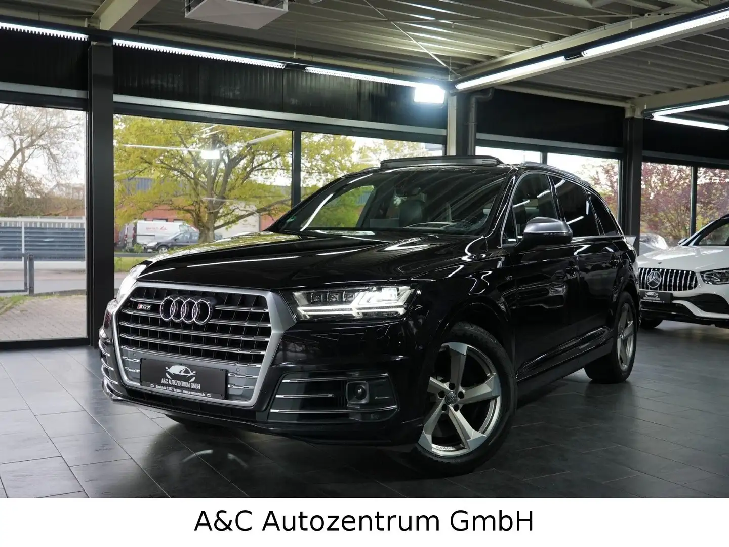 Audi SQ7 4.0 TDI Quattro Schwarz - 2