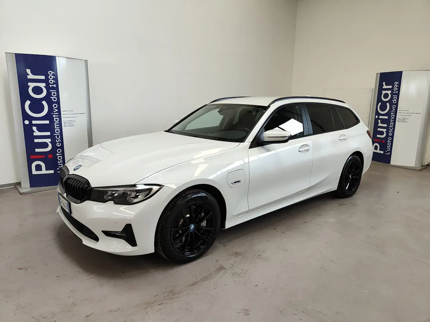 BMW 330 e xDrive PHEV Touring auto Navi Sedili Sportivi Weiß - 1