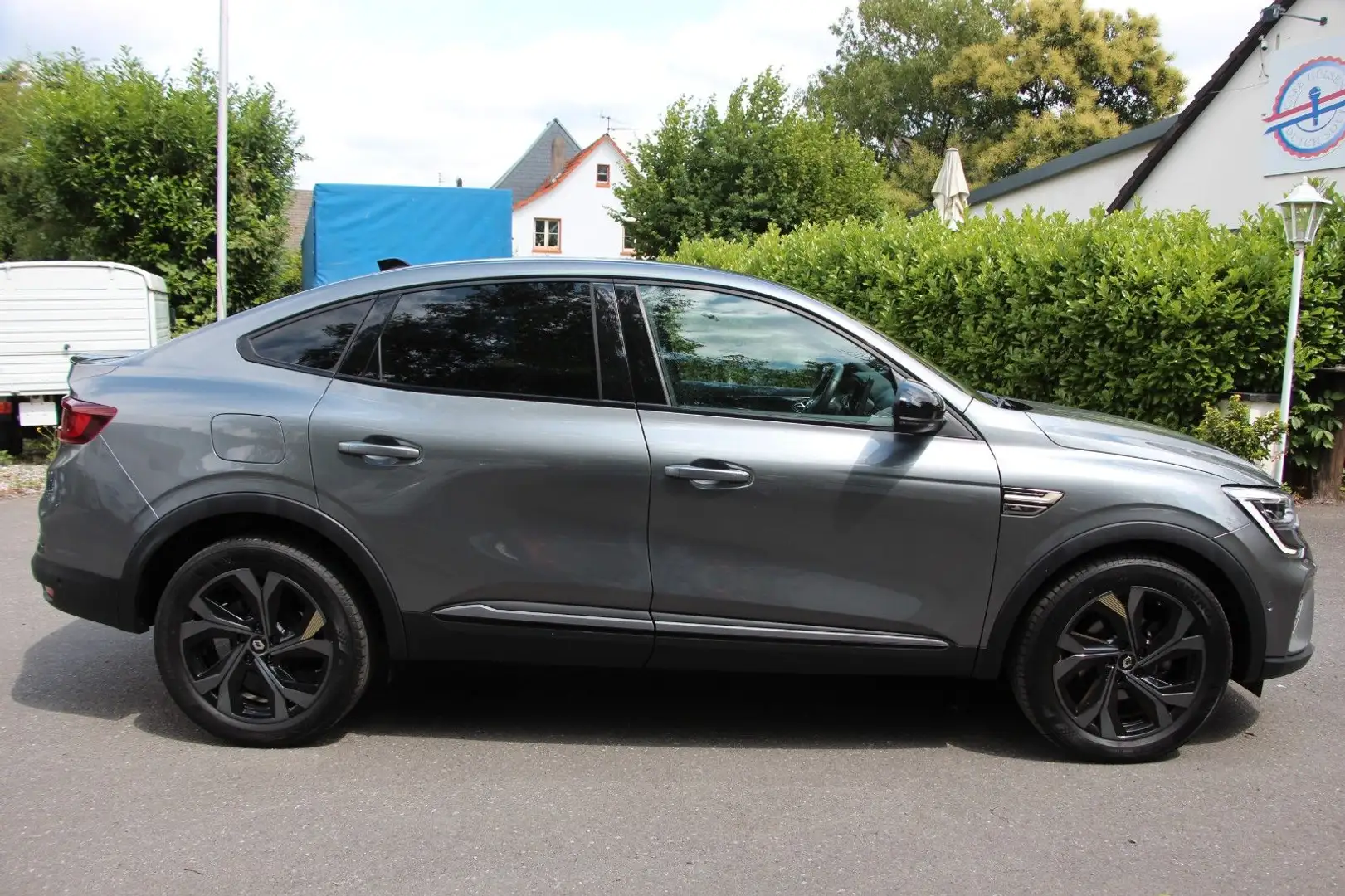 Renault Arkana Full Hybrid 145 E-TECH engineered/15777 Grau - 2