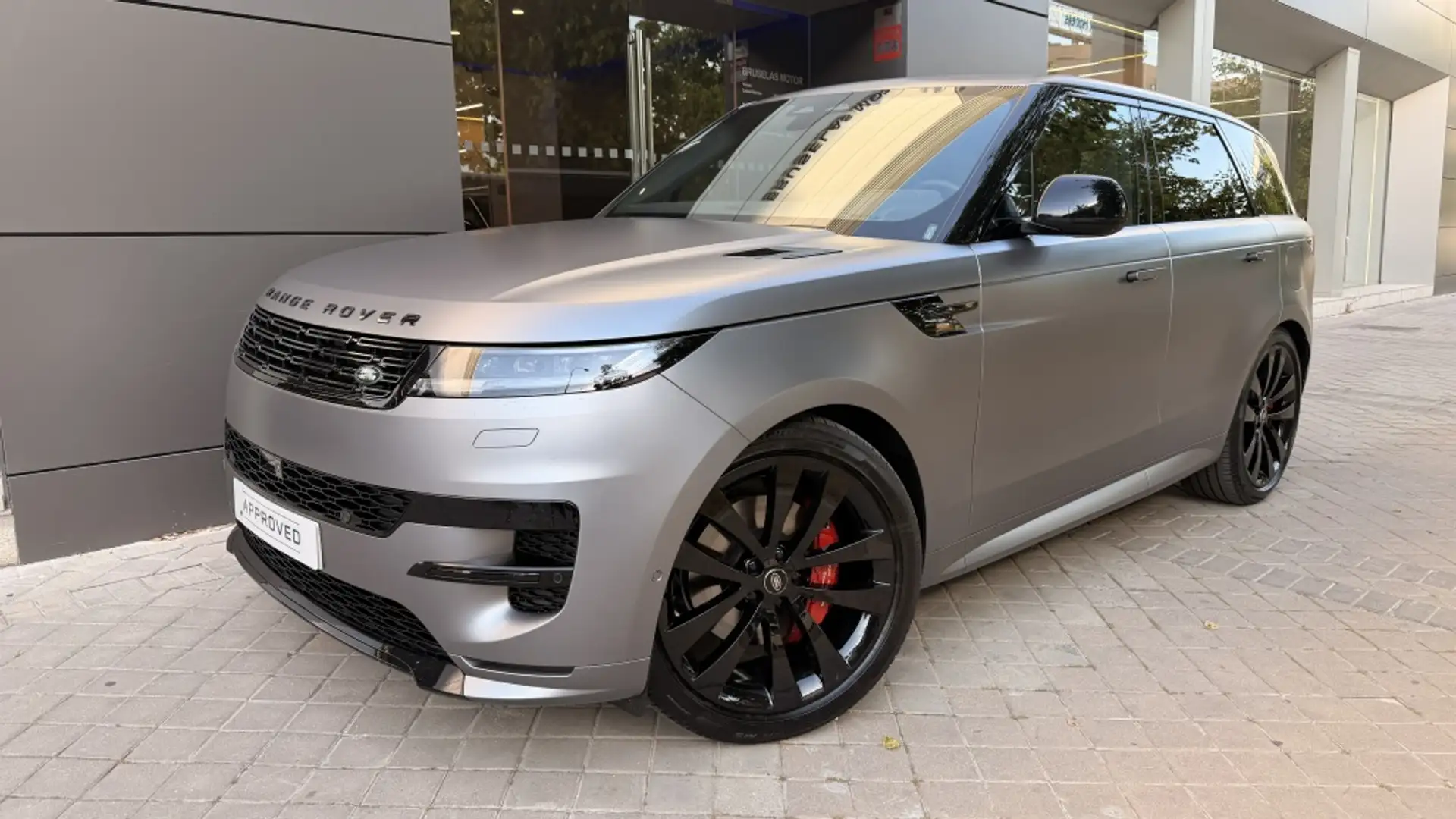 Land Rover Range Rover Sport 3.0 i6 PHEV Dynamic HSE 460 Gris - 1