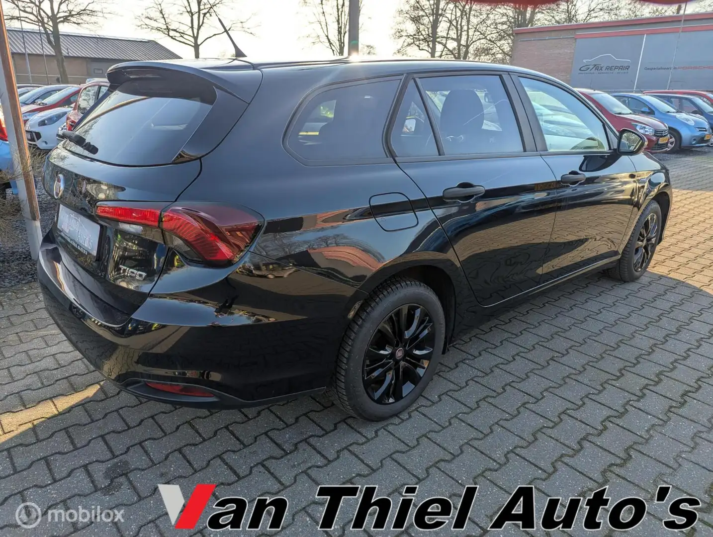 Fiat Tipo Stationwagon 1.4 Lounge Noir - 2