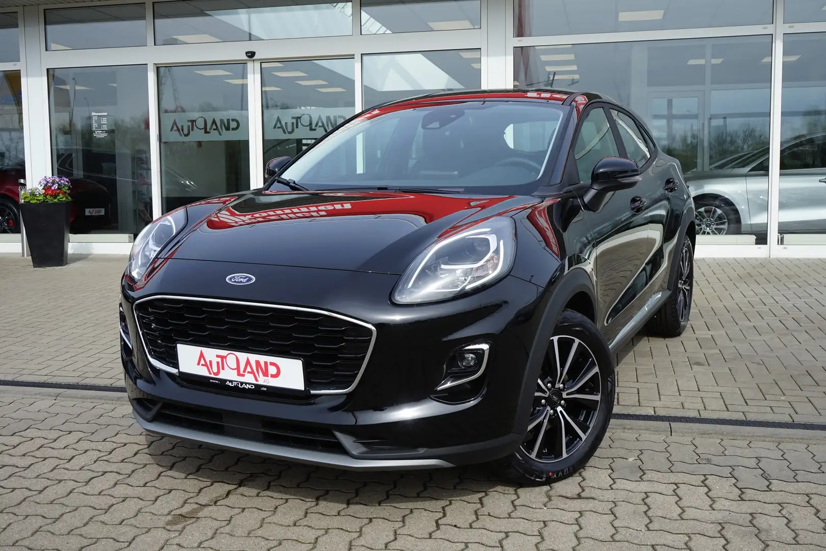 Ford Puma 1.0 EB LED Navi AAC SHZ PDC Noir - 2