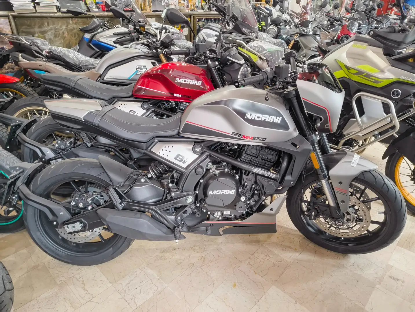 Moto Morini Seiemmezzo STR Grigio - 2
