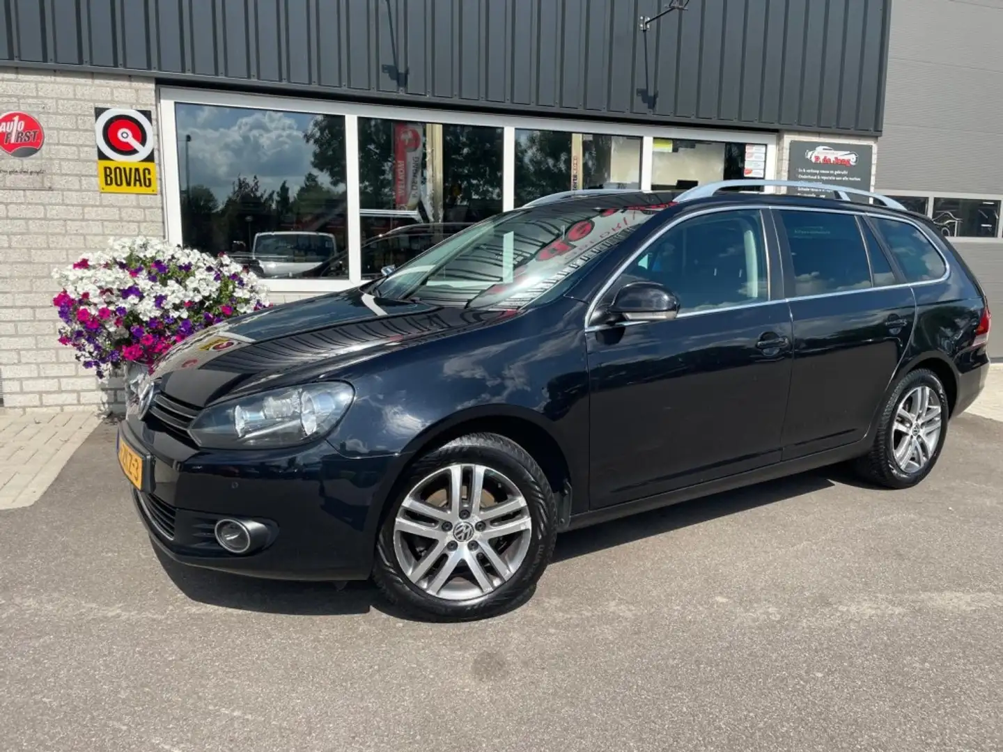 Volkswagen Golf Variant 1.2 TSI COMF EXEC L.  Clima - Alcantara - Cruise - Negro - 2