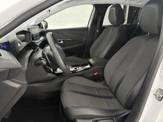 Peugeot 208 view 15