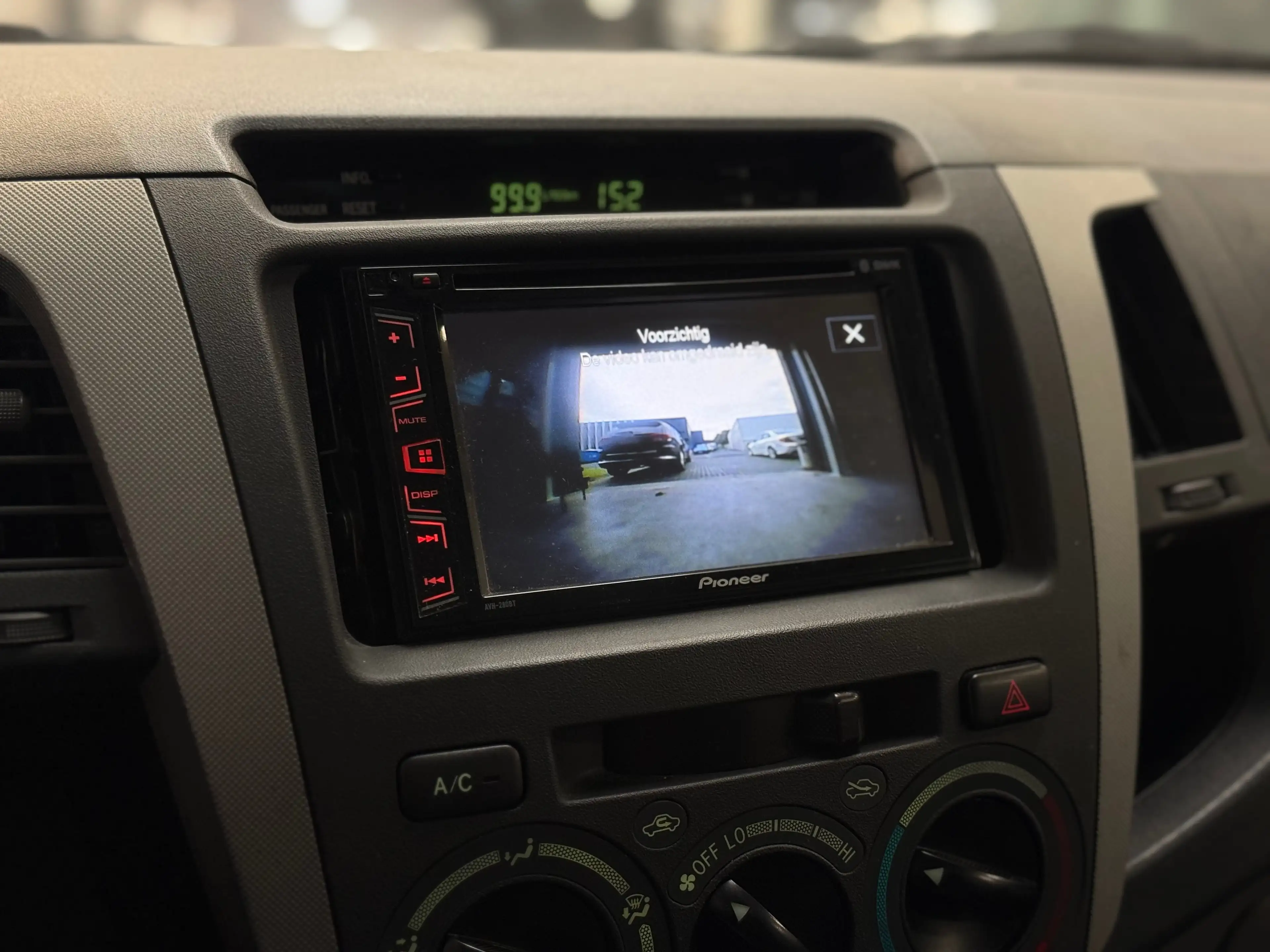 Toyota Hilux 3.0 Turbo D-4D 4WD Alaska // Hard-Top // Belge — photo 11