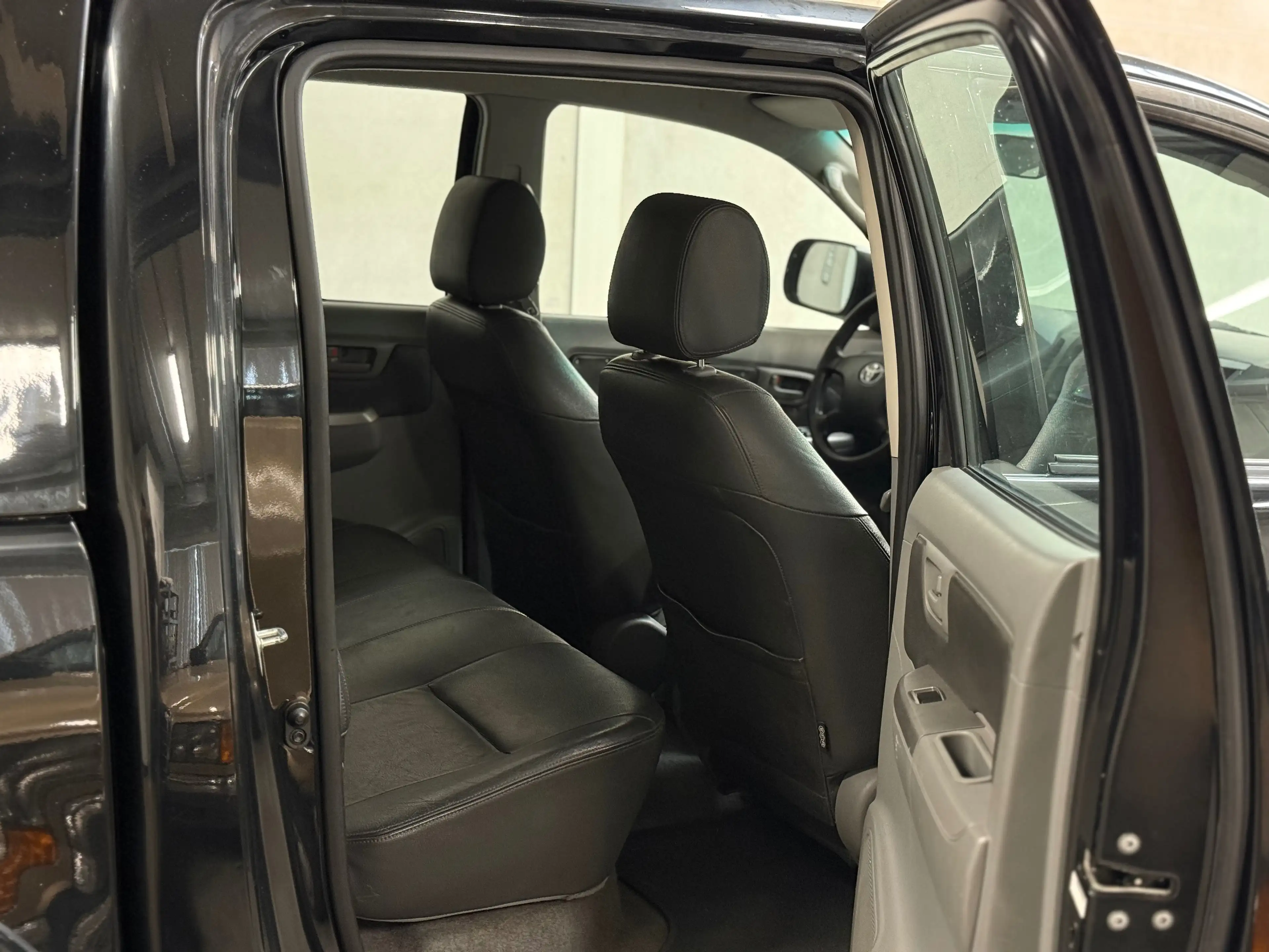 Toyota Hilux 3.0 Turbo D-4D 4WD Alaska // Hard-Top // Belge — photo 10
