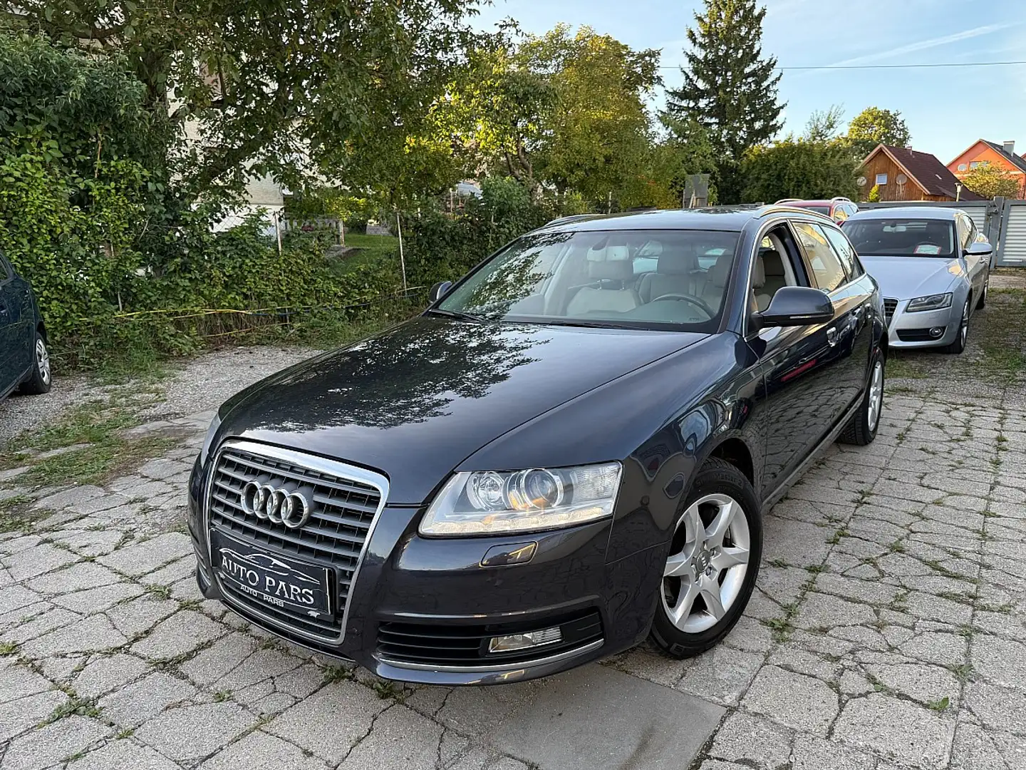 Audi A6 Avant 2,0 TDI-NAVI-LEDER-MEMORY-1/3 ZINSFREI FI... Grau - 1