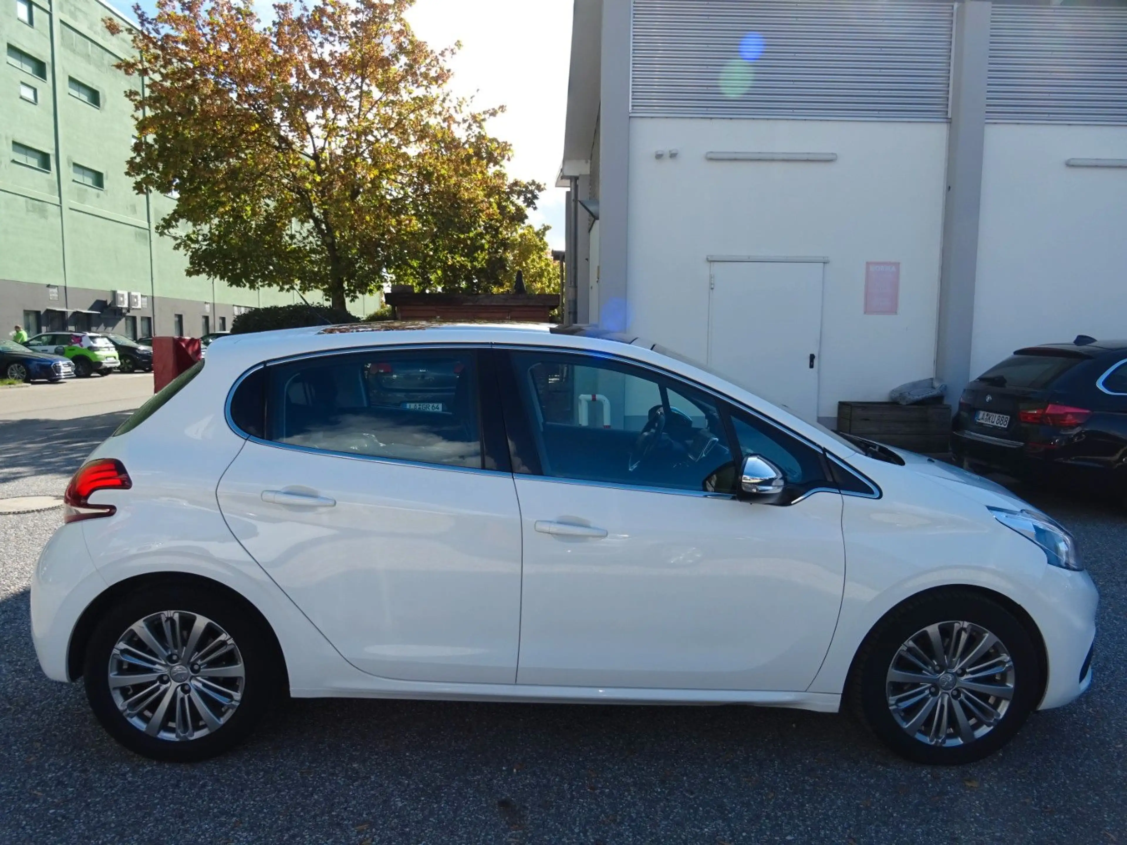 Peugeot 208 Allure — photo 7