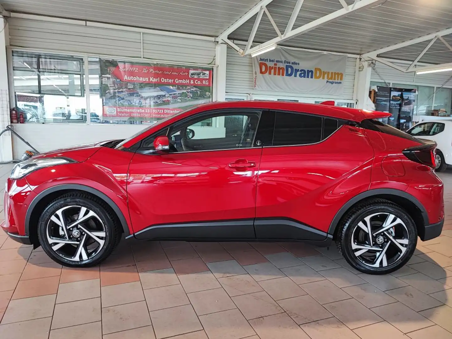 Toyota C-HR 2.0 Hybrid Team Deutschland Rot - 2