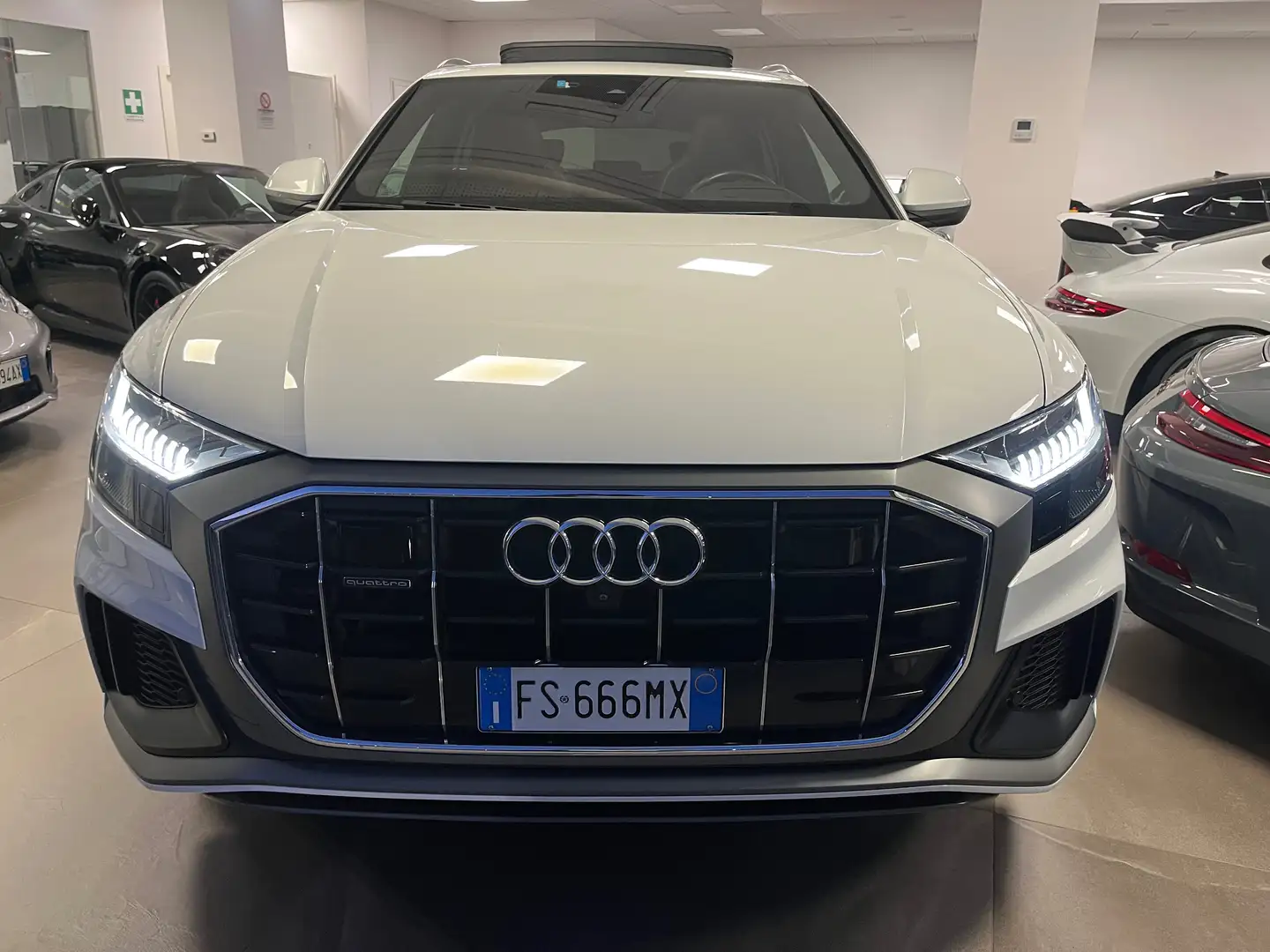 Audi Q8 Q8 50 3.0 TDI 286 CV  S LINE QUATTRO STRAFULL Bianco - 2