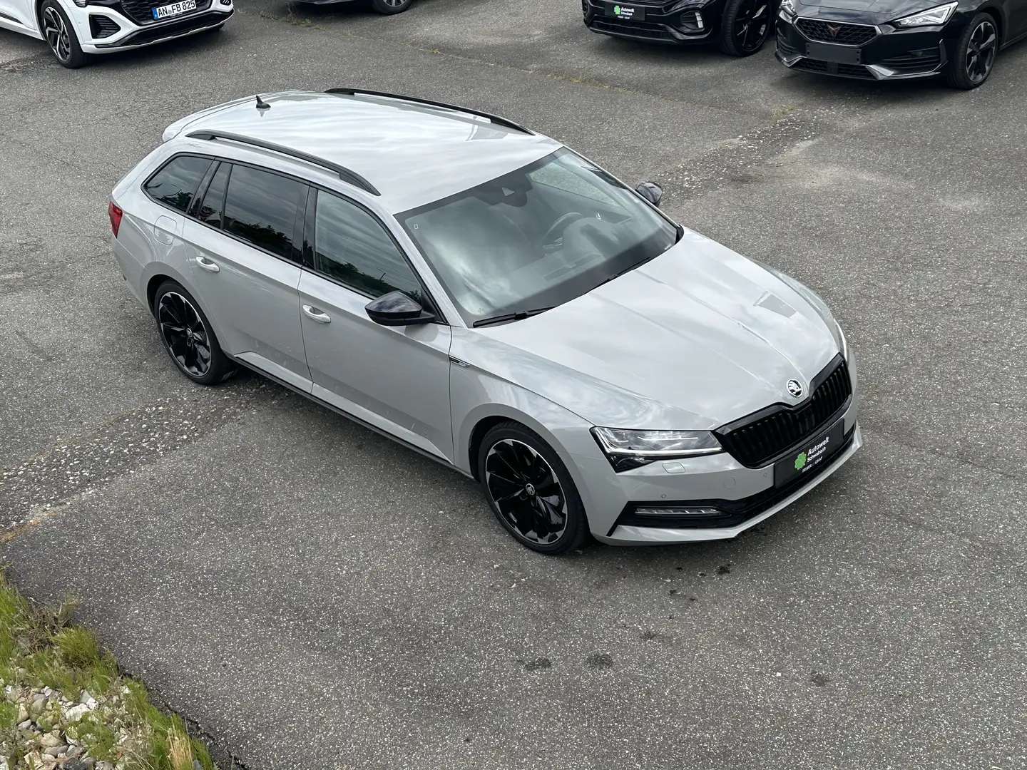 Skoda Superb Combi Sportline 2.0 TDI AHK LED VIRTUAL Gris - 1