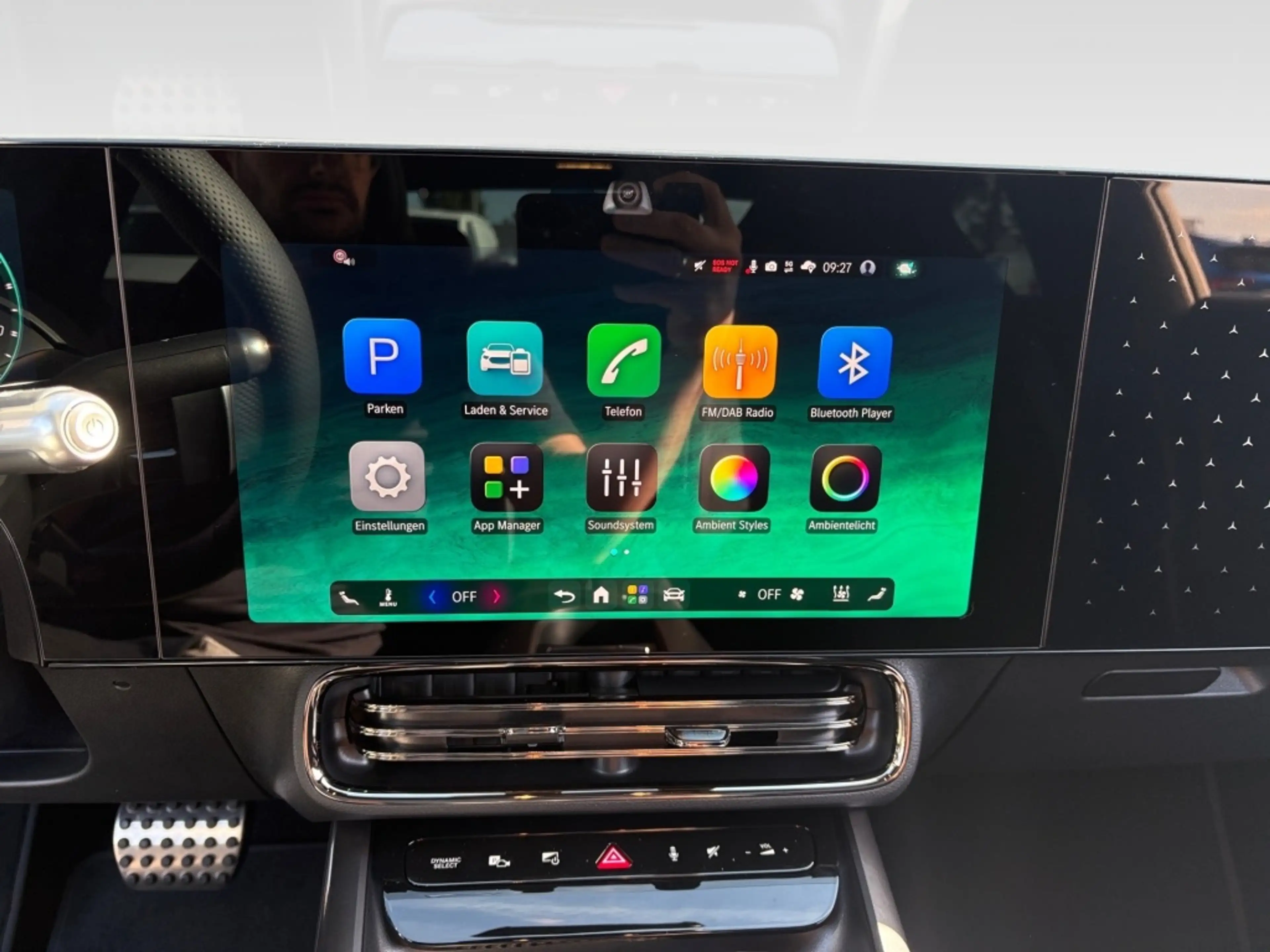 Mercedes-Benz CLA 200 AMG-Line+Night+Pano+DISTRO+KEYLESS+MBeam — photo 13