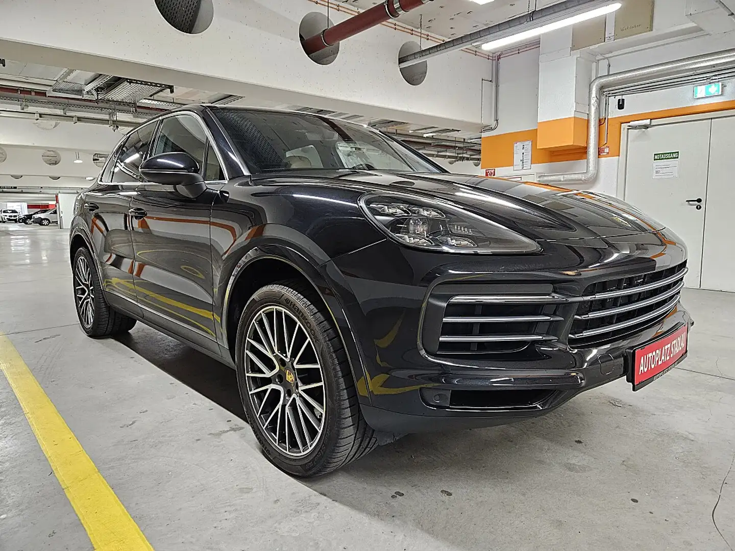 Porsche Cayenne III Aut. Schwarz - 2
