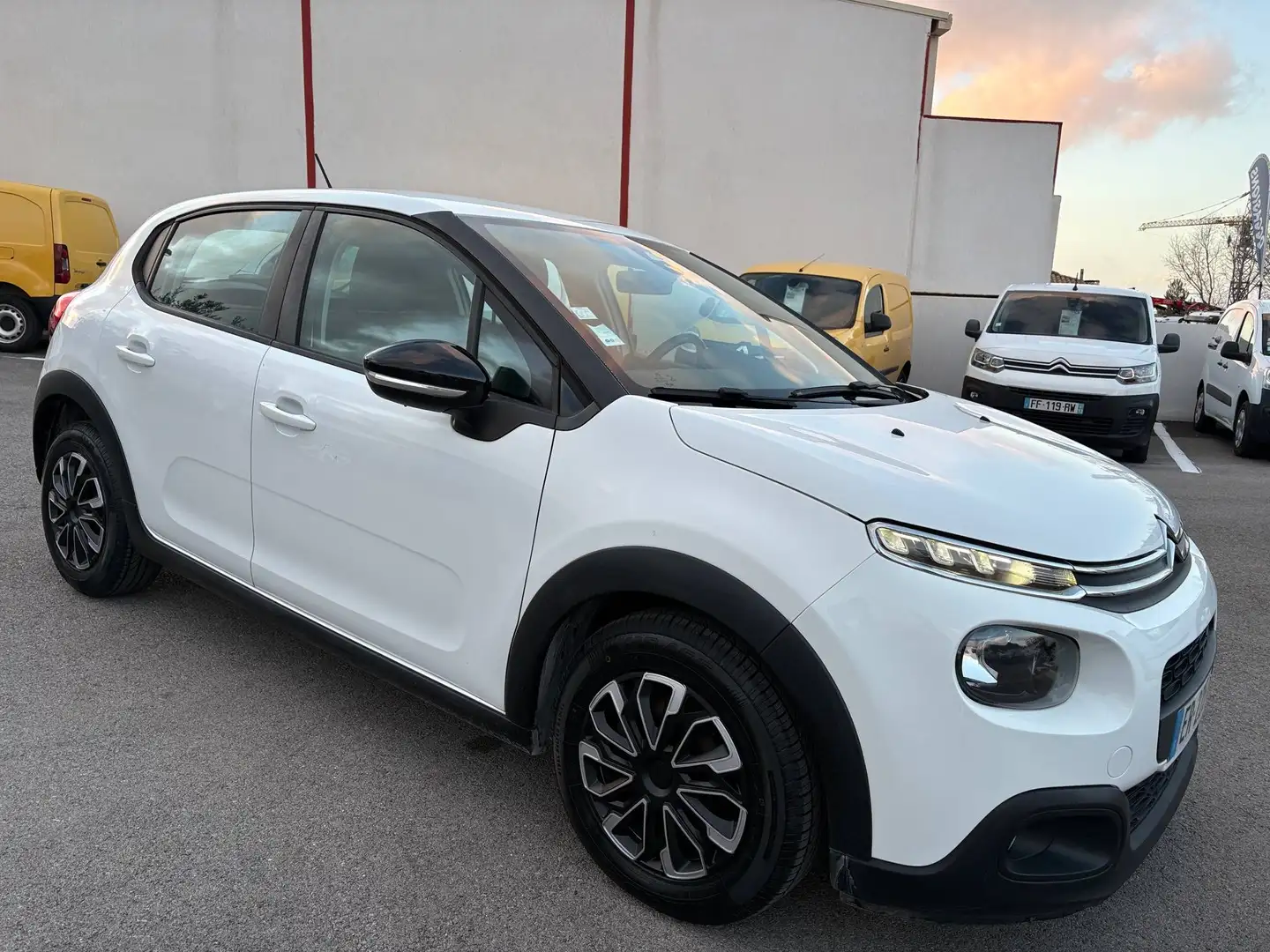Citroen C3 SOCIETE 1.6 BlueHDi 75ch 2 Places Blanc - 2