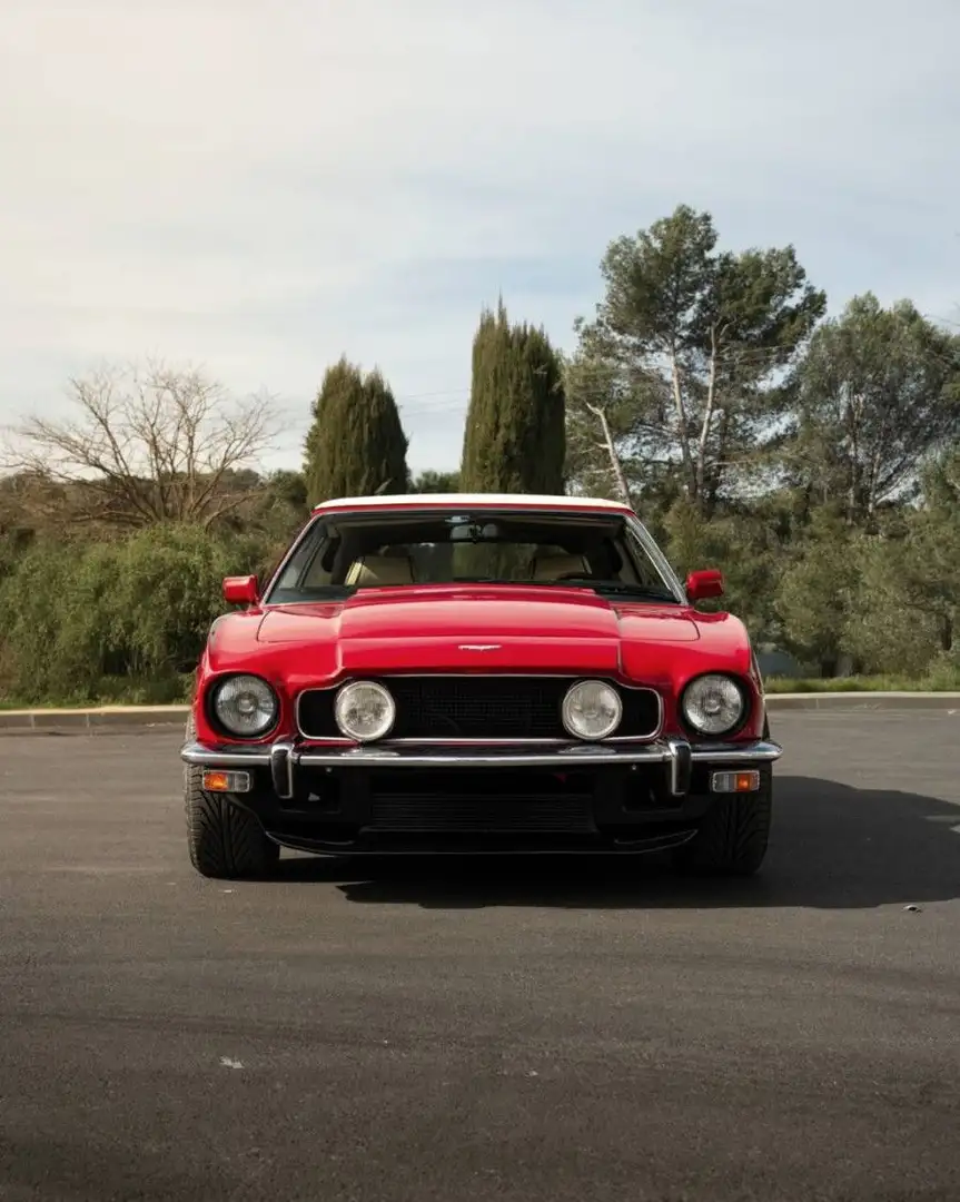 Aston Martin DBS V8 340ch Rojo - 1
