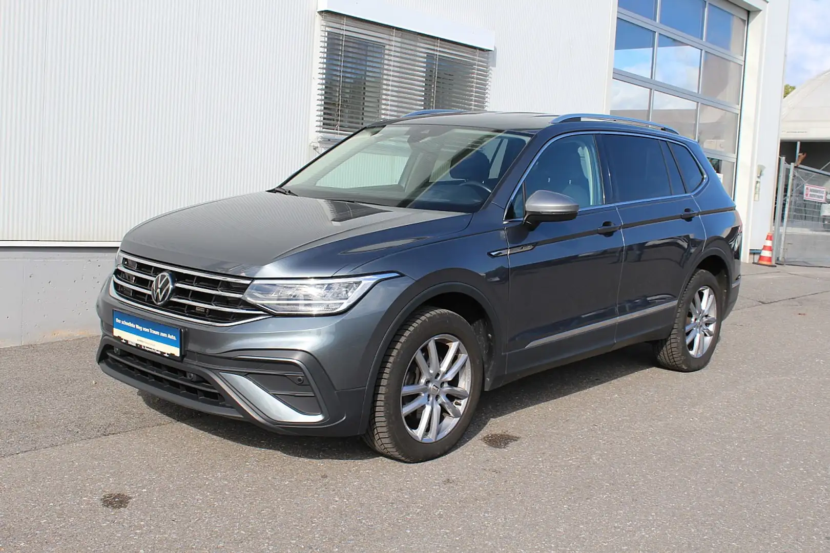 Volkswagen Tiguan Allspace Tiguan 2,0 TDI SCR DSG Allspace Life Grau - 1