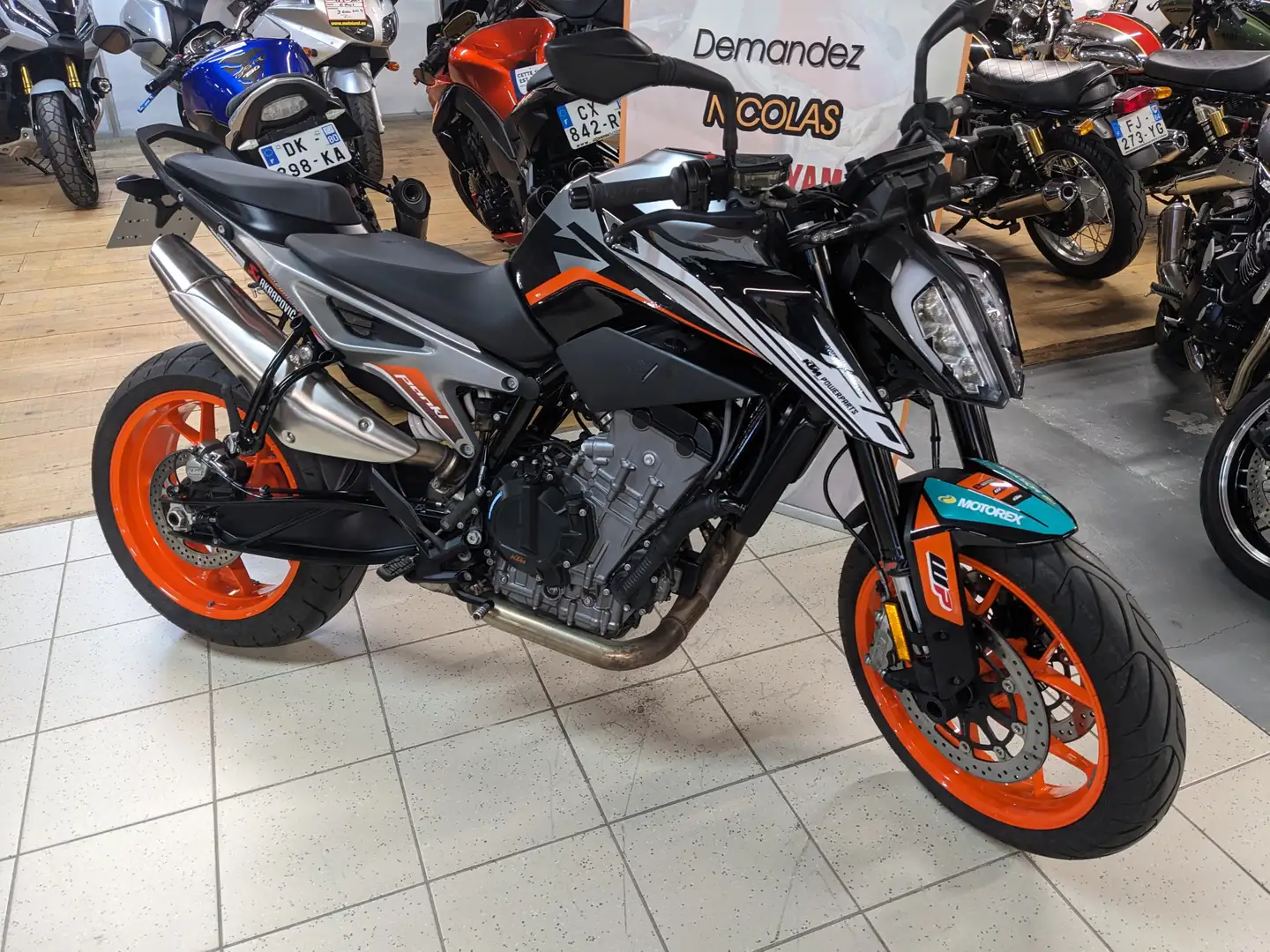 KTM 790 Duke Noir - 1
