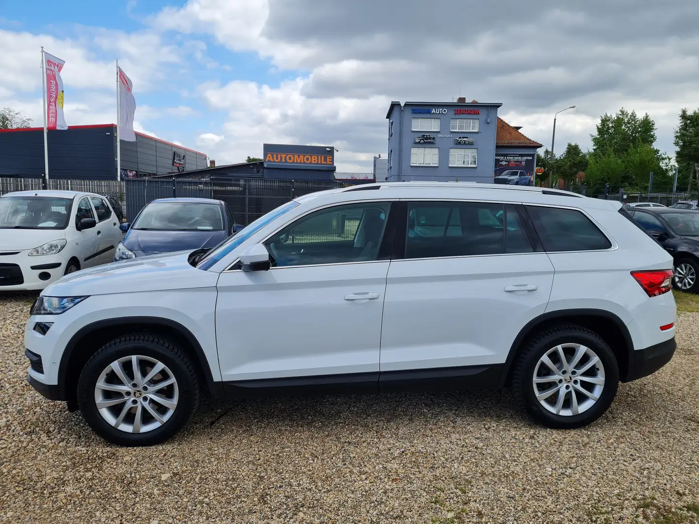 Skoda Kodiaq Ambition 4x4 /1Hand/Garantie/TÜV+Inspektion-Neu Blanc - 2