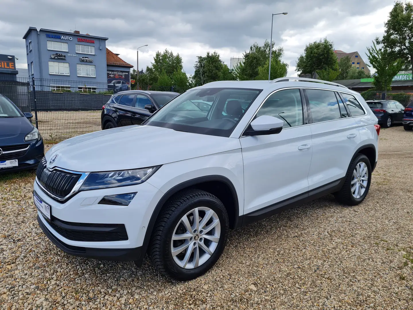 Skoda Kodiaq Ambition 4x4 /1Hand/Garantie/TÜV+Inspektion-Neu Blanc - 1