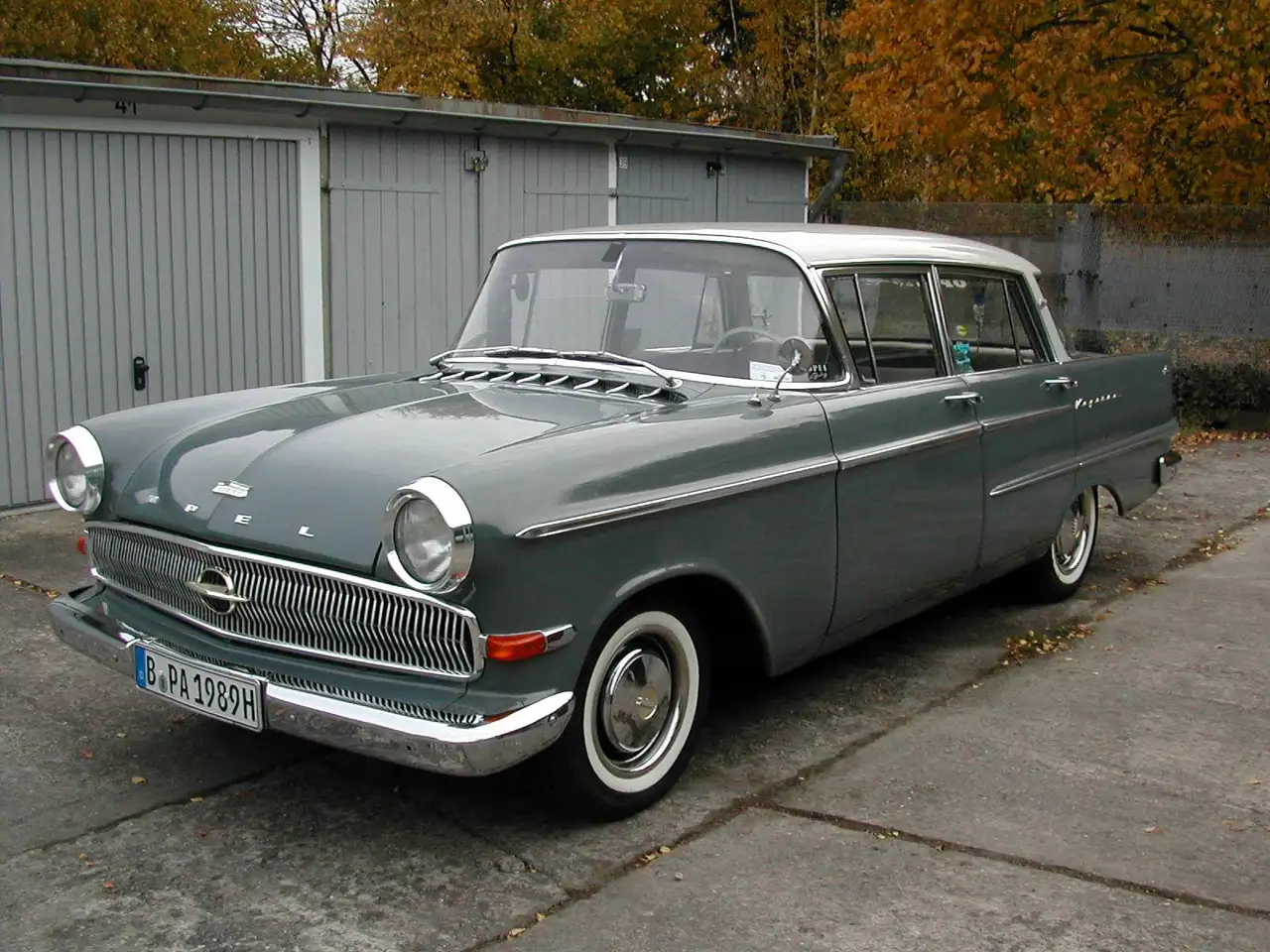 Opel KAPITÄN P 2,6 rivagrau/alabastergrau, foto 3