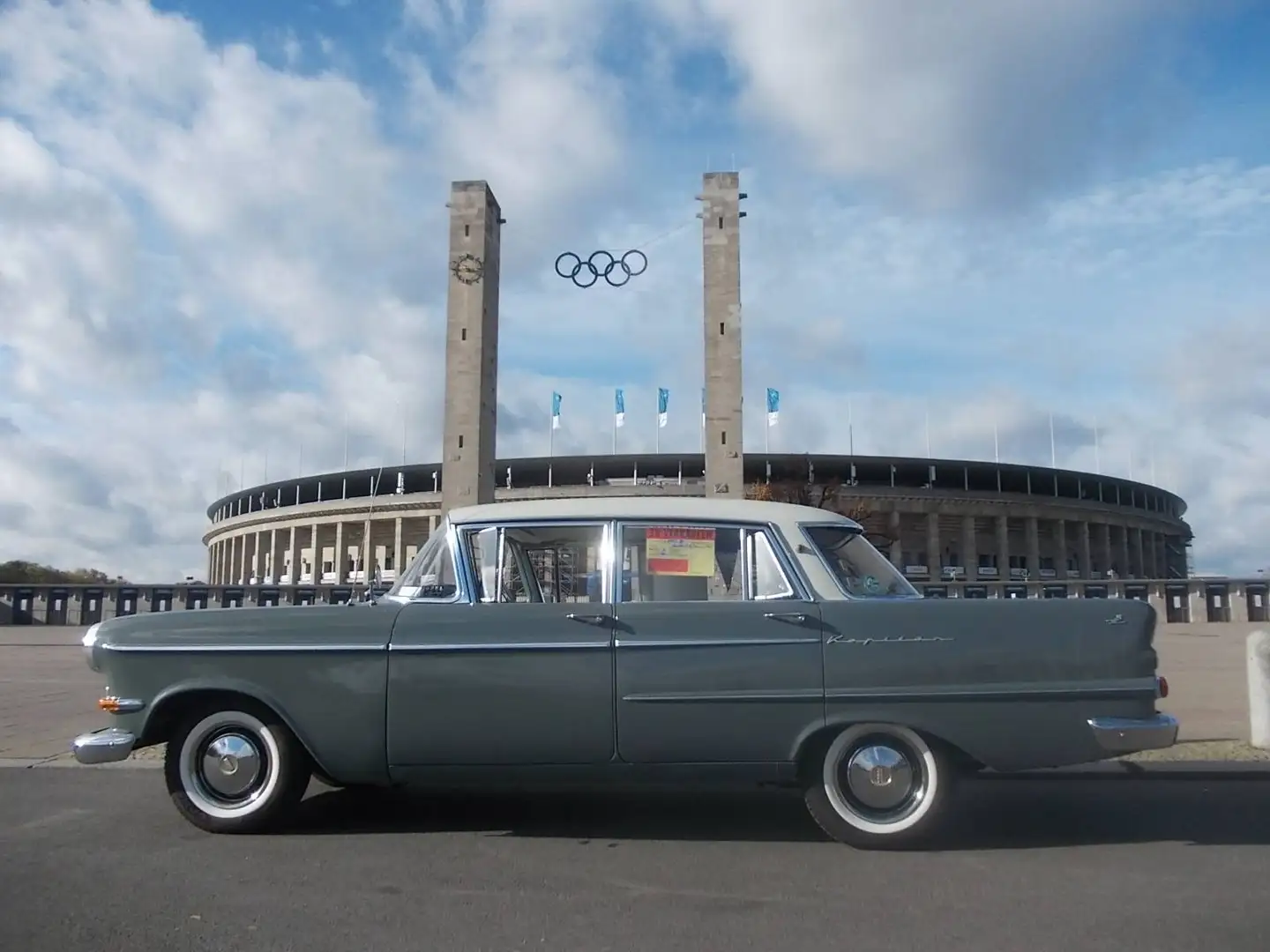 Oldtimer Opel KAPITÄN P 2,6 rivagrau Grau - 1
