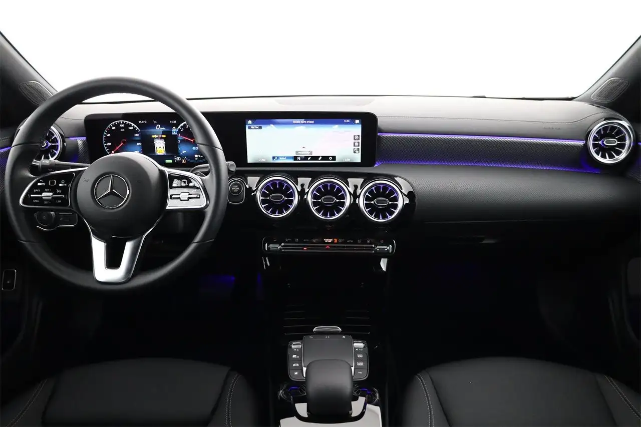 Mercedes-Benz CLA 250 e PHEV Keyless-Go-Paket Nightpaket 13