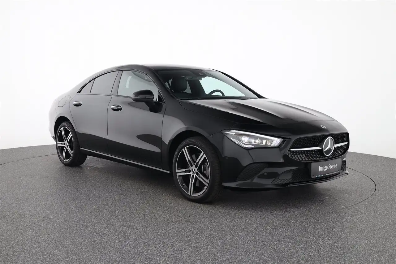 Mercedes-Benz CLA 250 e PHEV Keyless-Go-Paket Nightpaket 6