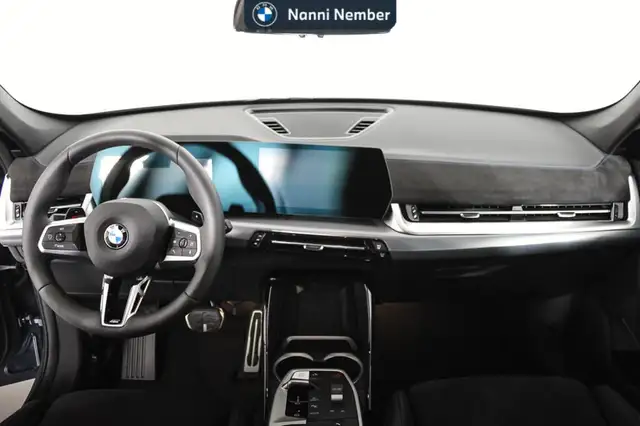 BMW X1 view 10