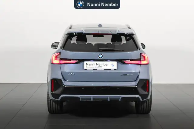 BMW X1 view 4