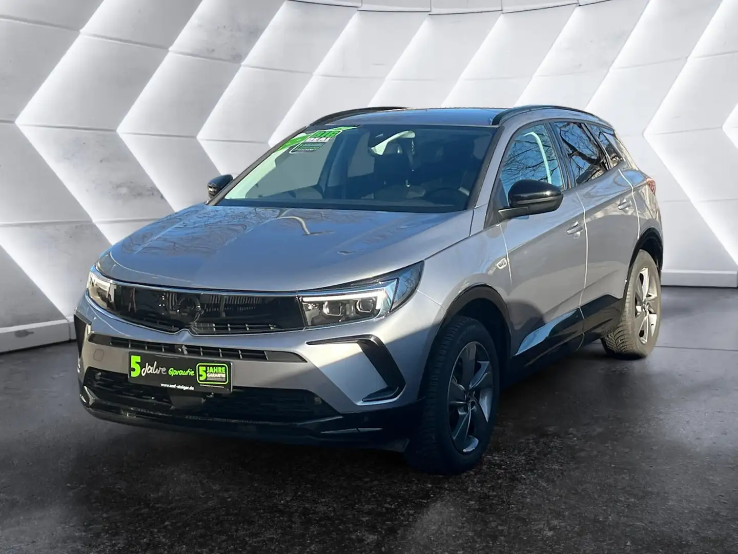 Opel Grandland 1.5 D GS Line 2xKlima 360 AUT Facelift Grau - 2