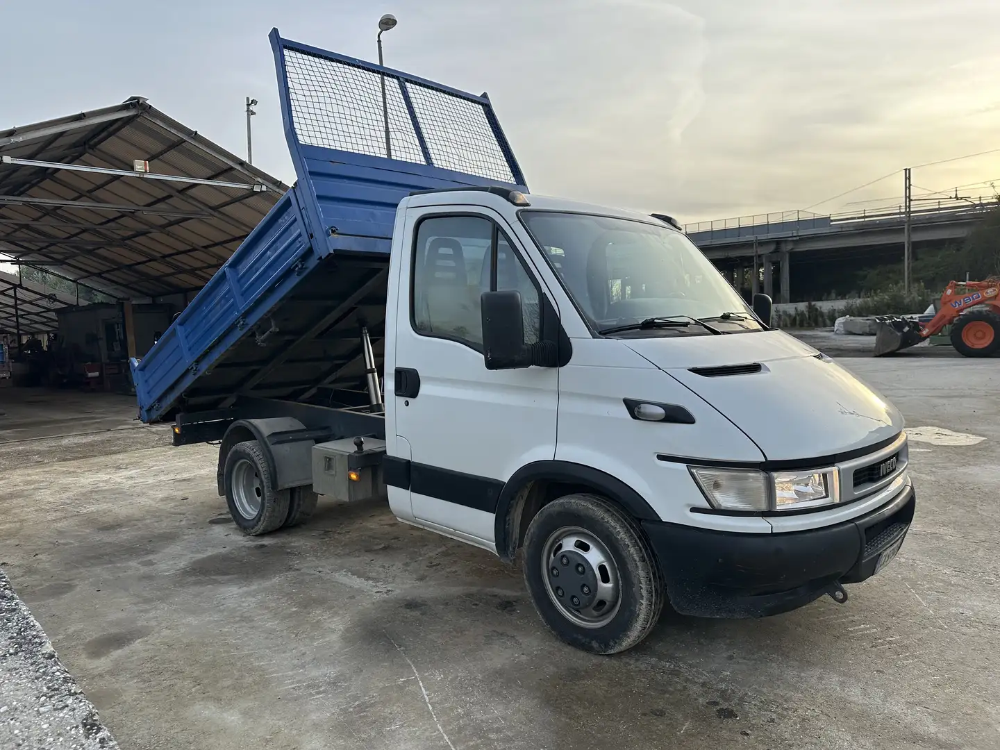 Iveco Daily ribaltabile trilatetale - 2