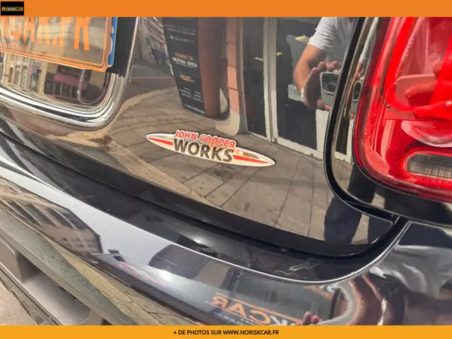 Mini Hatch view 10